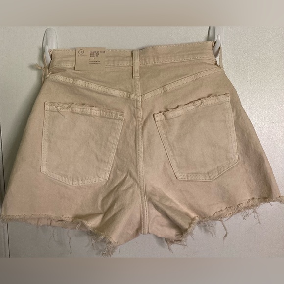 Short  Highest rise #4 - Picture 2 of 3